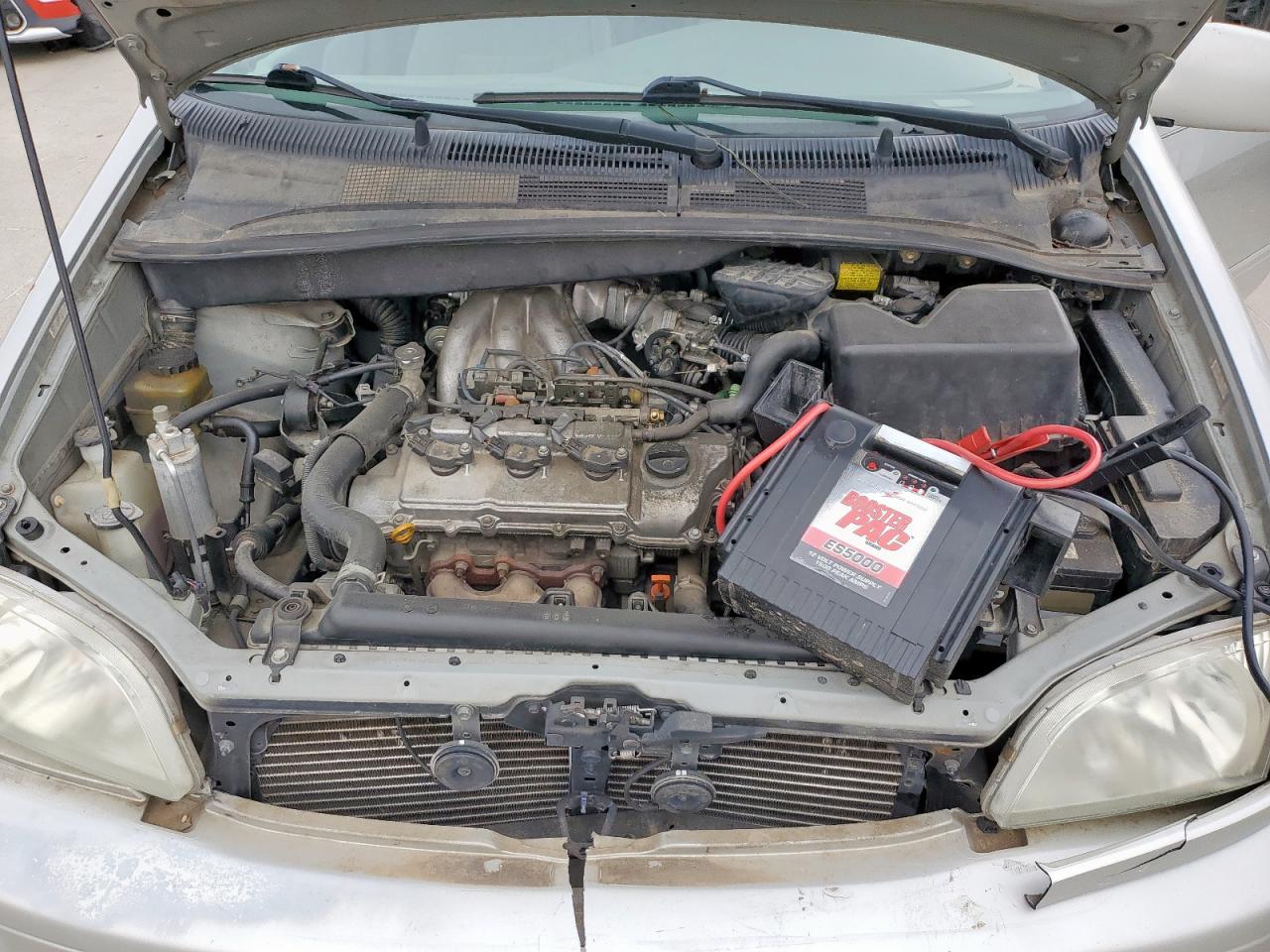 2002 Toyota Sienna Le VIN: 4T3ZF13C52U444037 Lot: 85399105