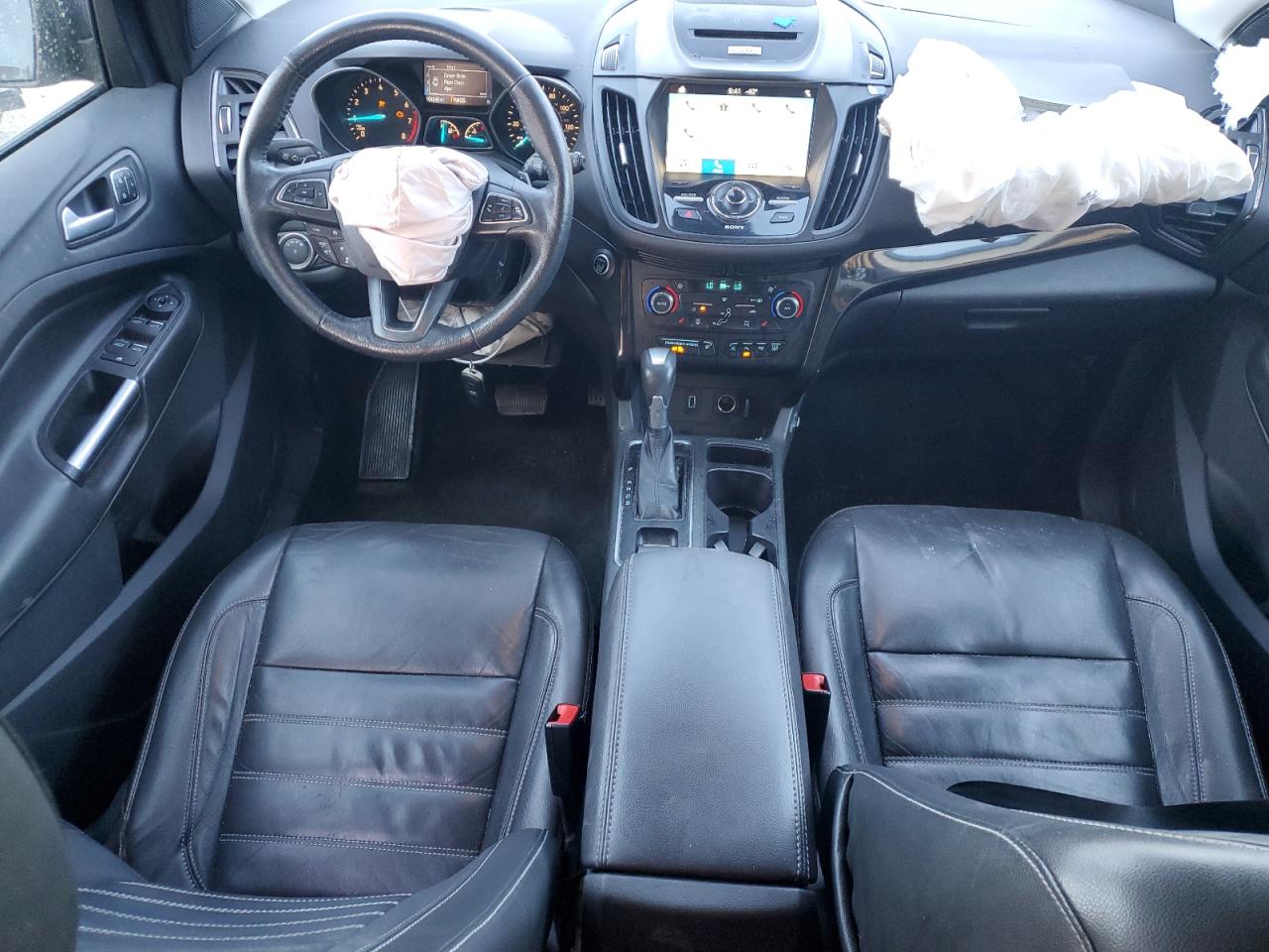 2017 Ford Escape Titanium VIN: 1FMCU0J95HUB90375 Lot: 86241915