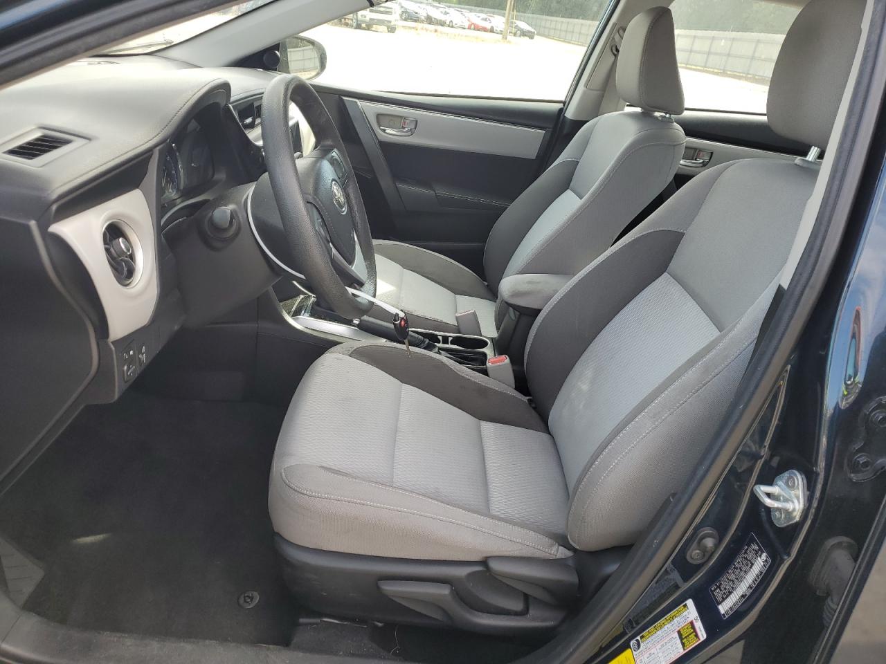 2019 Toyota Corolla L VIN: 5YFBURHE2KP863327 Lot: 85327545