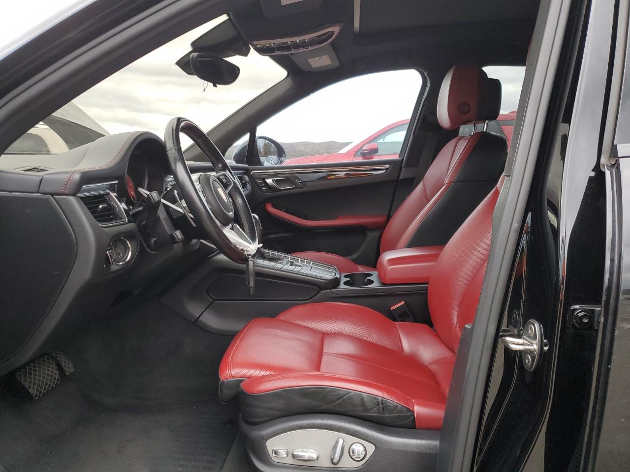 2017 Porsche Macan VIN: WP1AA2A5XHLB06150 Lot: 82745105