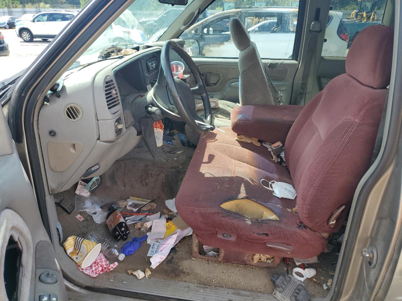 1999 GMC Sierra C1500 VIN: 1GTEC19M3XR513693 Lot: 84982745