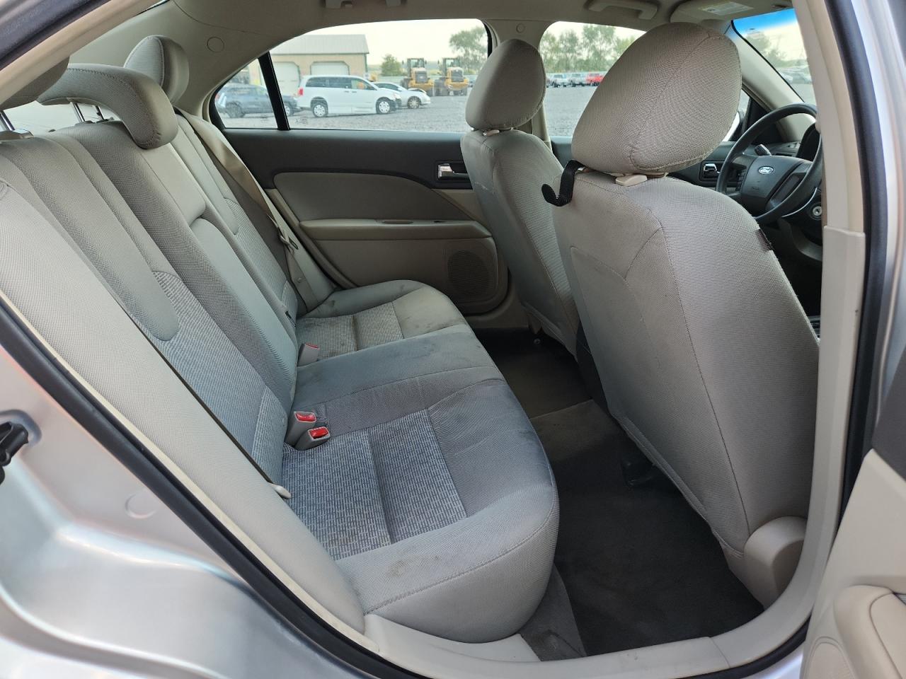 2012 Ford Fusion S VIN: 3FAHP0GA0CR130383 Lot: 84976945