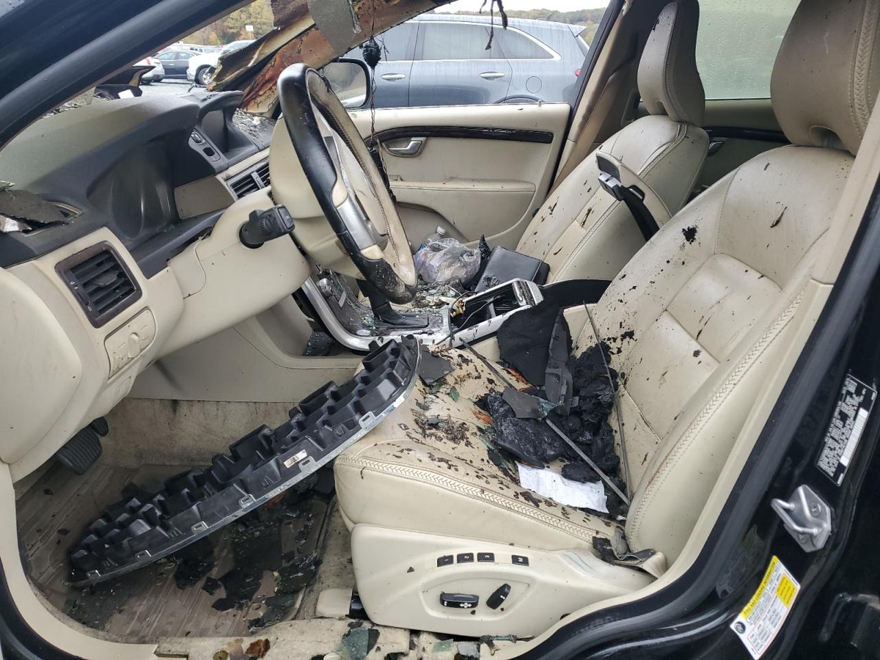 2015 Volvo Xc70 3.2 Premier VIN: YV4952NKXF1211995 Lot: 90783375