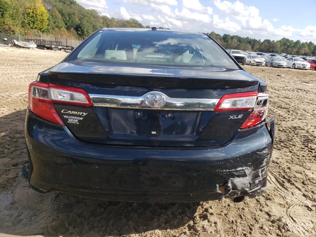 2014 Toyota Camry L VIN: 4T4BF1FK5ER360047 Lot: 81859025