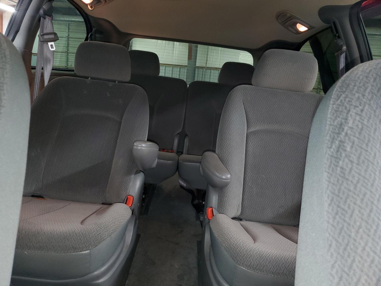 2004 Chrysler Town & Country Touring VIN: 2C4GP54LX4R603786 Lot: 90236615