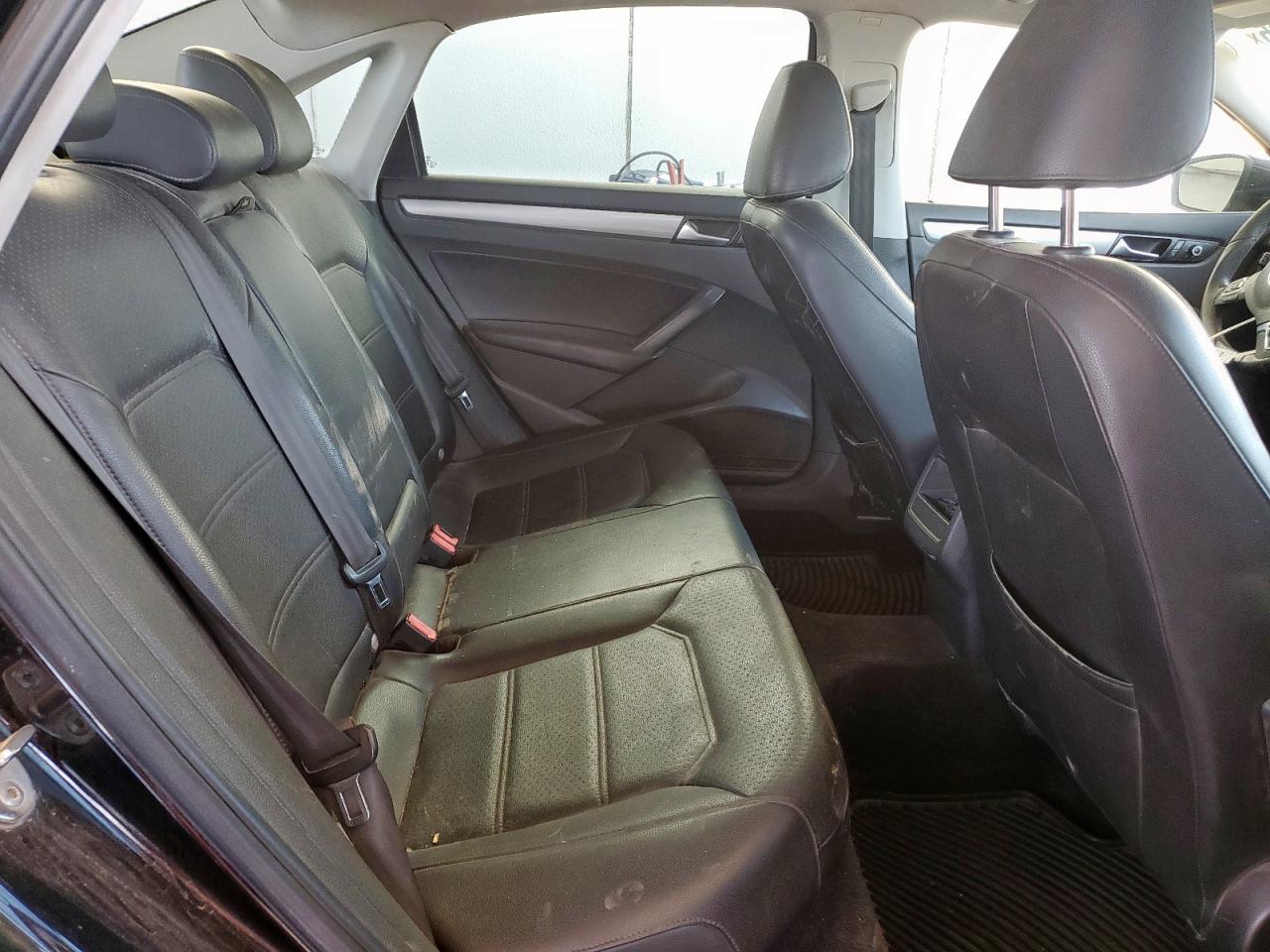 2015 Volkswagen Passat S VIN: 1VWAT7A31FC101159 Lot: 81996195