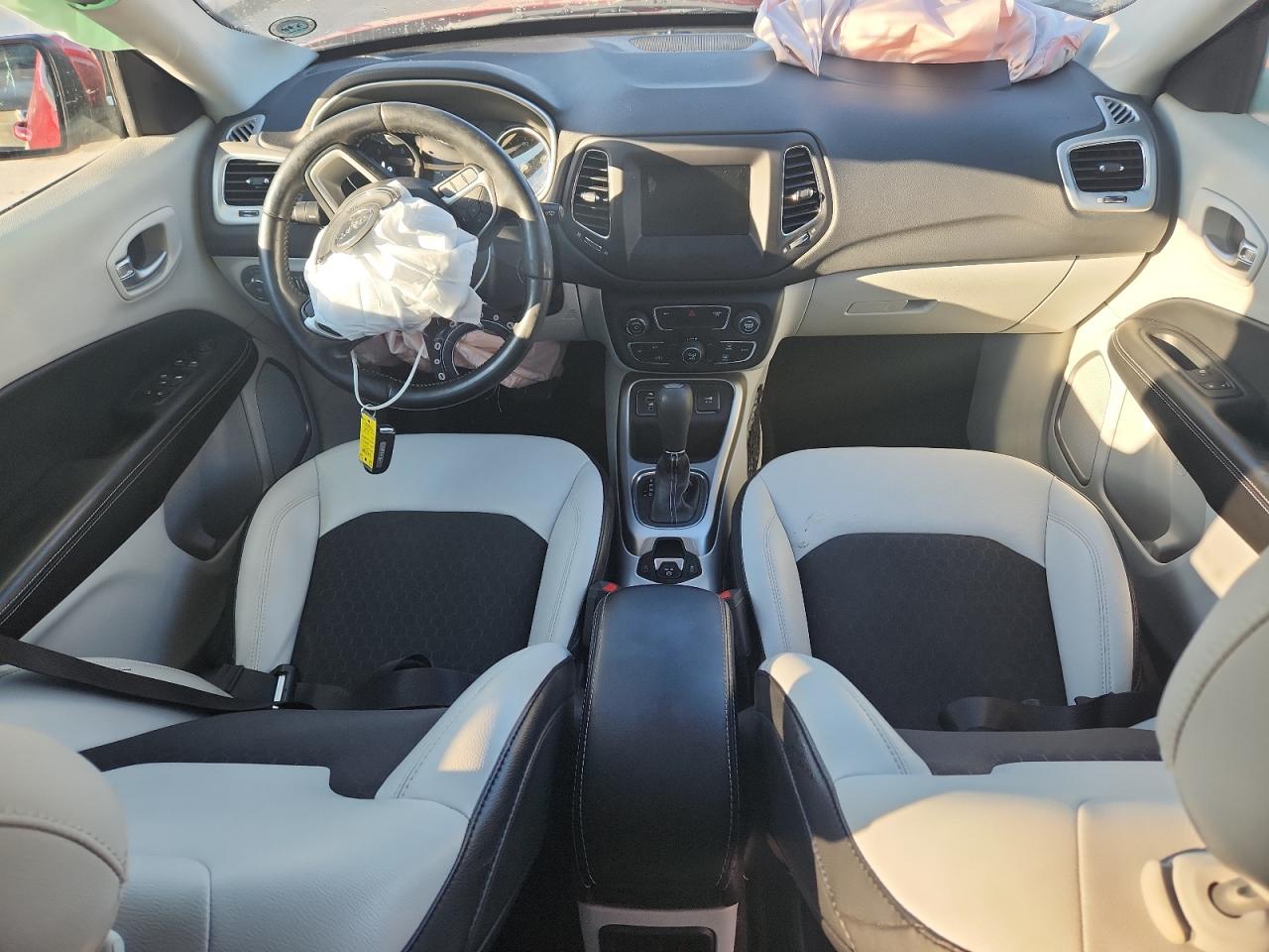 2019 Jeep Compass Latitude VIN: 3C4NJCBBXKT711360 Lot: 86535595