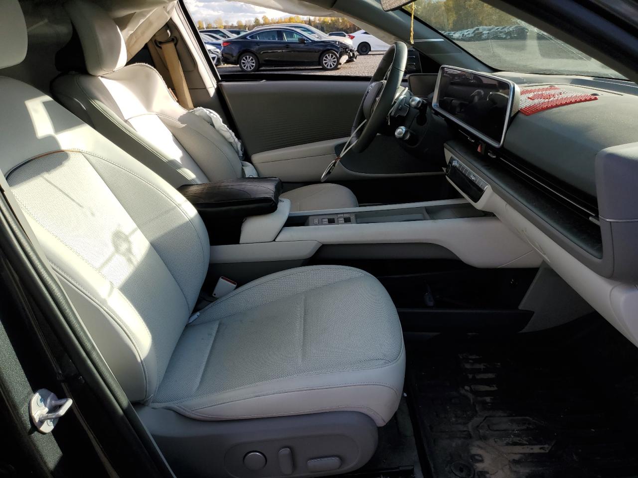 2024 Hyundai Ioniq 6 Limited VIN: KMHM54ACXRA073382 Lot: 70262115