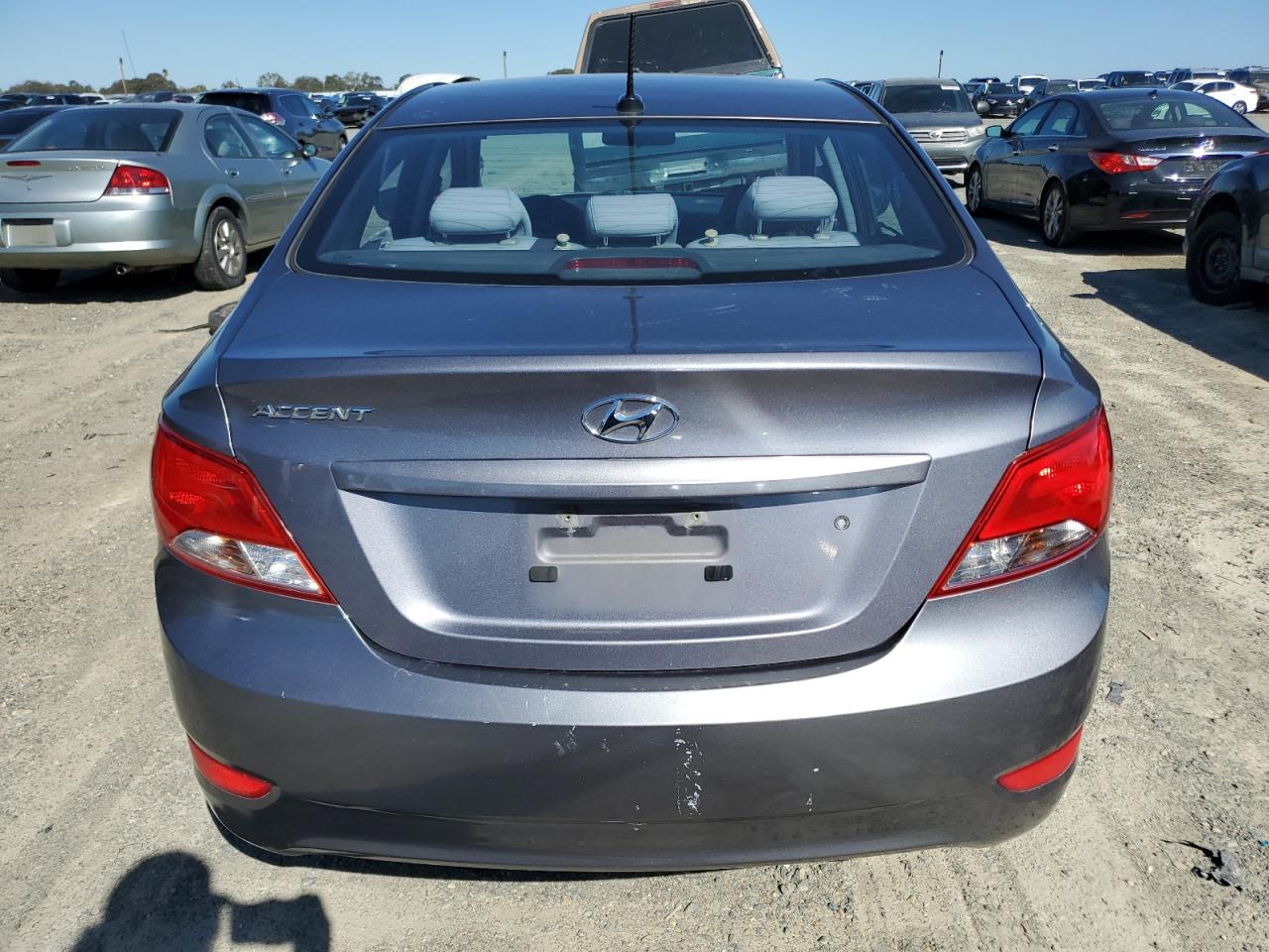 2015 Hyundai Accent Gls VIN: KMHCT4AE6FU886330 Lot: 84918495