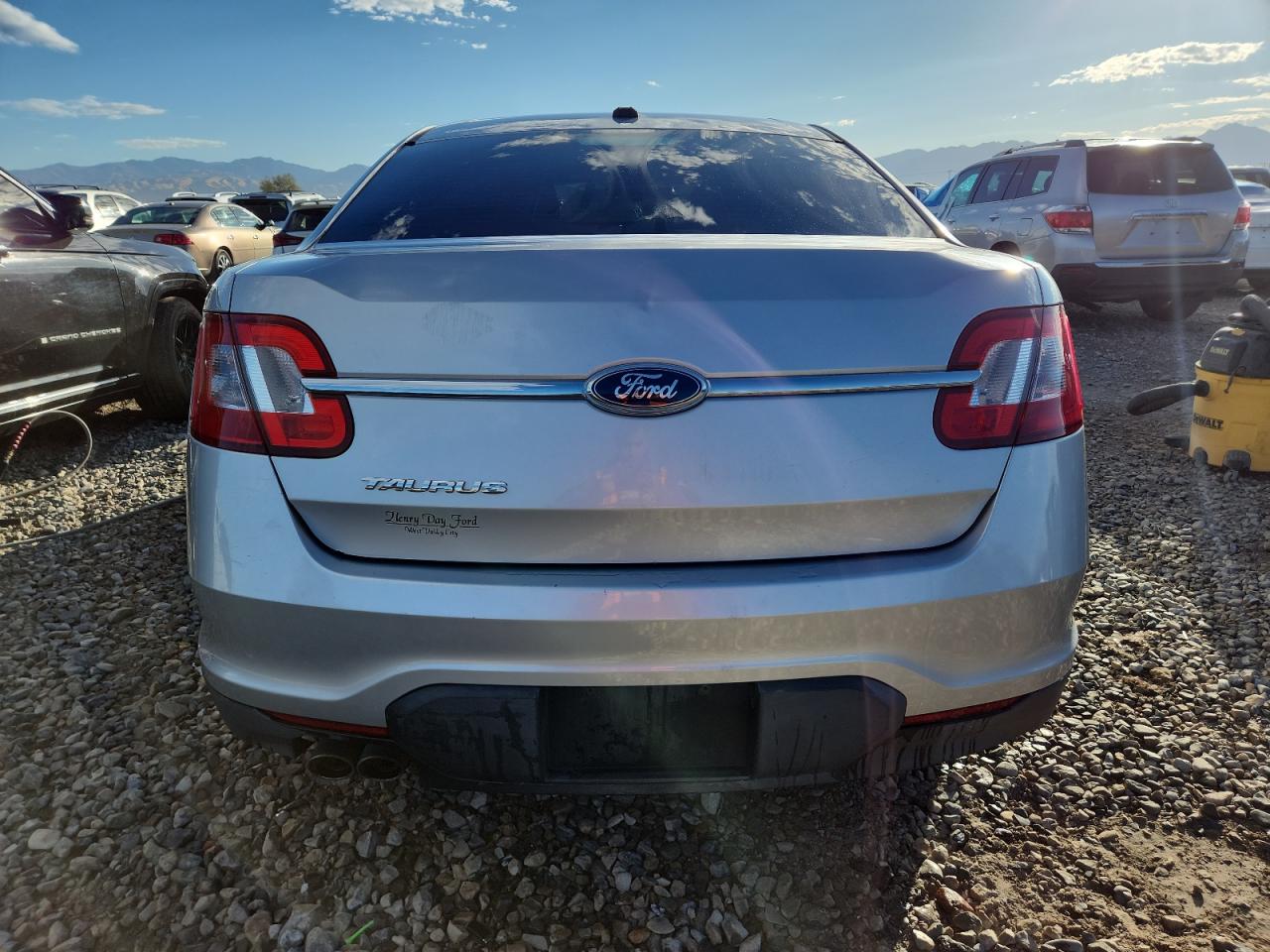 2011 Ford Taurus Se VIN: 1FAHP2DW7BG144699 Lot: 85302495