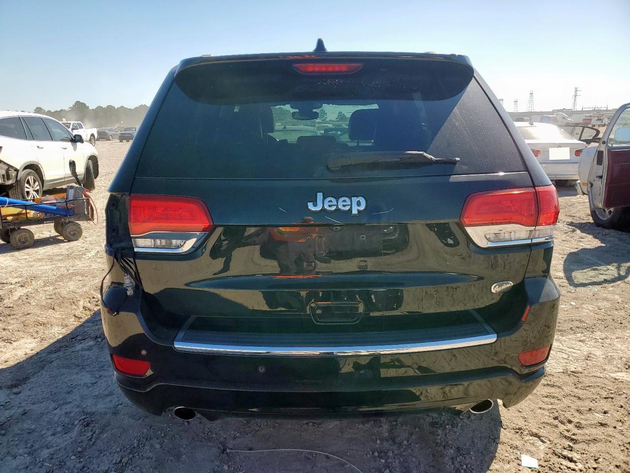 2018 Jeep Grand Cherokee Overland VIN: 1C4RJECGXJC269200 Lot: 85719895