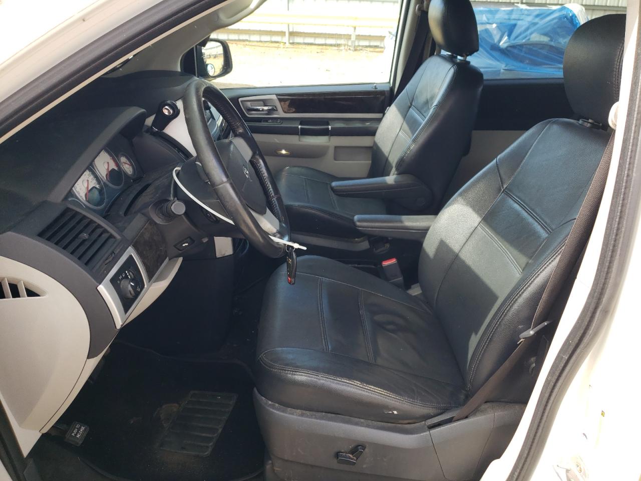 2010 Dodge Grand Caravan Sxt VIN: 2D4RN5D19AR195146 Lot: 86591255