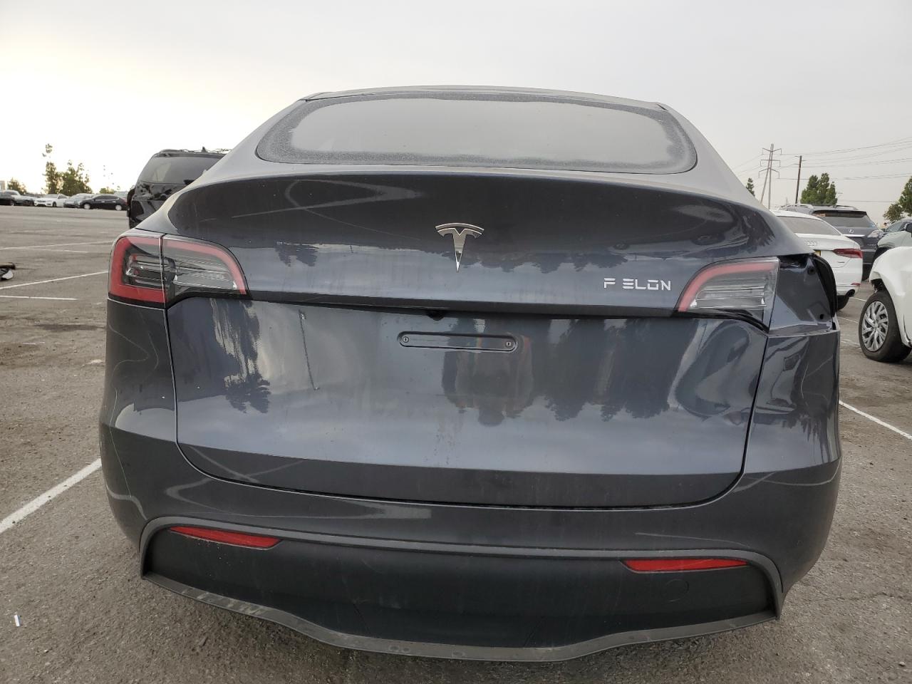 2023 Tesla Model Y VIN: 7SAYGDED4PF944691 Lot: 84773125