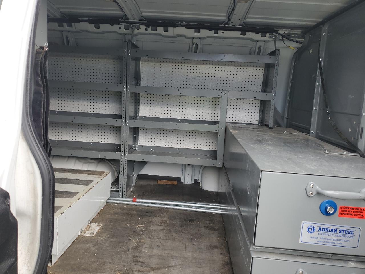 2017 Chevrolet Express G2500 VIN: 1GCWGAFG4H1135195 Lot: 90007585