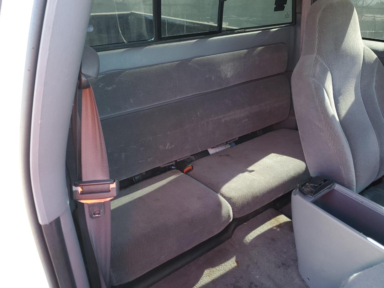 2000 Dodge Dakota VIN: 1B7GL22N5YS544651 Lot: 84993785