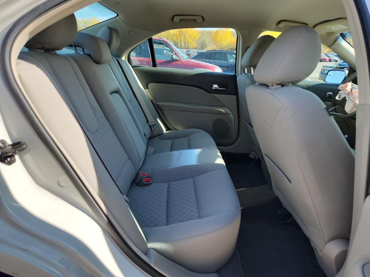 2011 Ford Fusion Se VIN: 3FAHP0HA5BR143353 Lot: 89679825