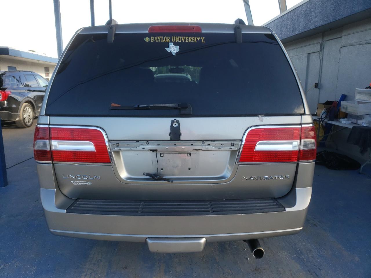 2008 Lincoln Navigator VIN: 5LMFU28598LJ21865 Lot: 82199385