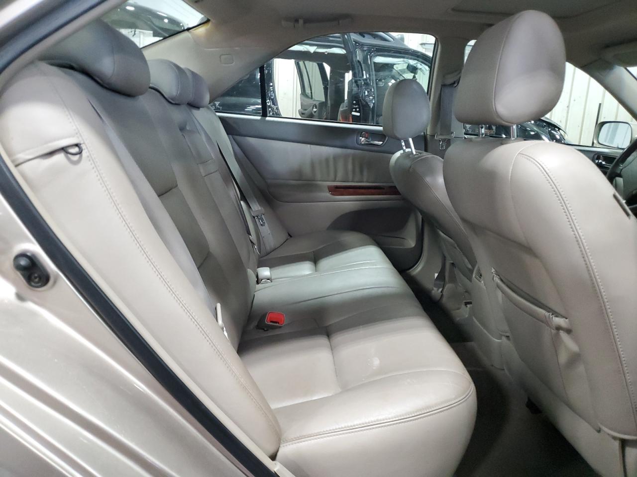 2005 Toyota Camry Le VIN: 4T1BE30K85U985737 Lot: 82139655