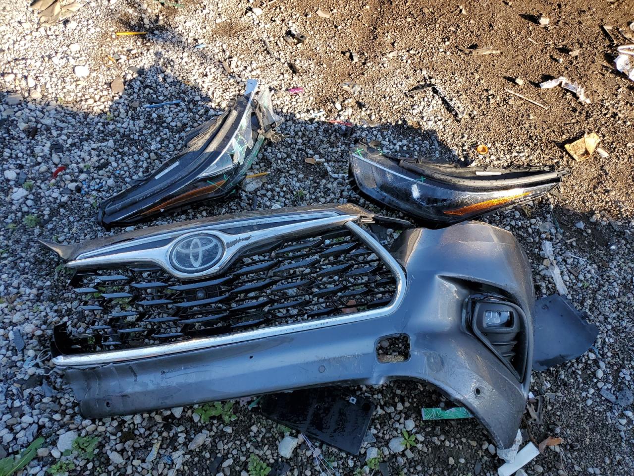 2022 Toyota Highlander Platinum VIN: 5TDFZRBH3NS212984 Lot: 82283635