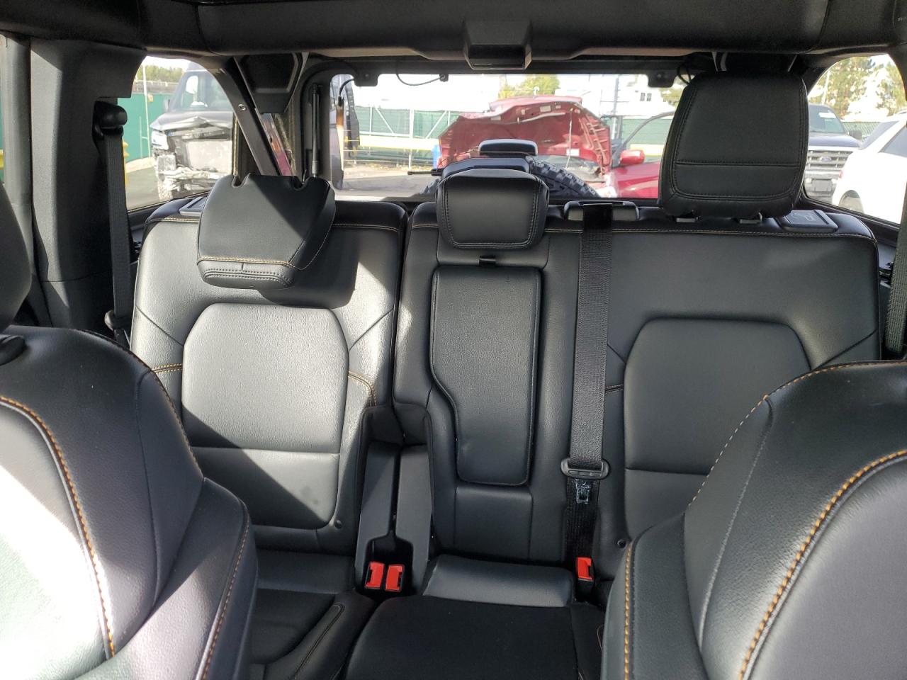 2023 Ford Bronco Base VIN: 1FMEE5DP5PLB33207 Lot: 89476025