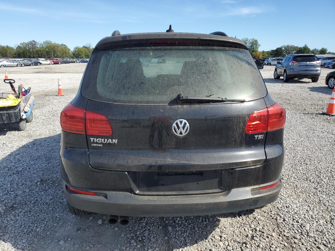 2017 Volkswagen Tiguan S VIN: WVGAV7AX1HK051707 Lot: 82419655