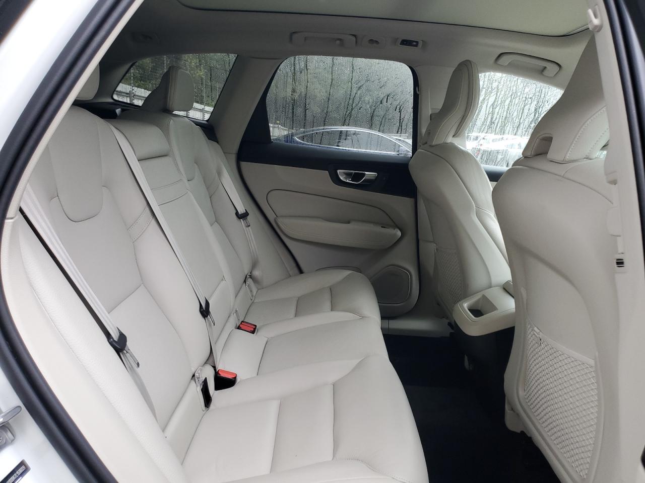 2020 Volvo Xc60 T5 Momentum VIN: YV4102DK7L1536029 Lot: 84943715