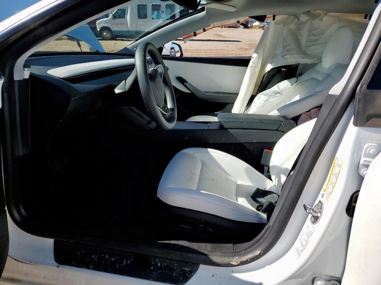 2025 Tesla Model 3 VIN: 5YJ3E1EAXSF882661 Lot: 90460615