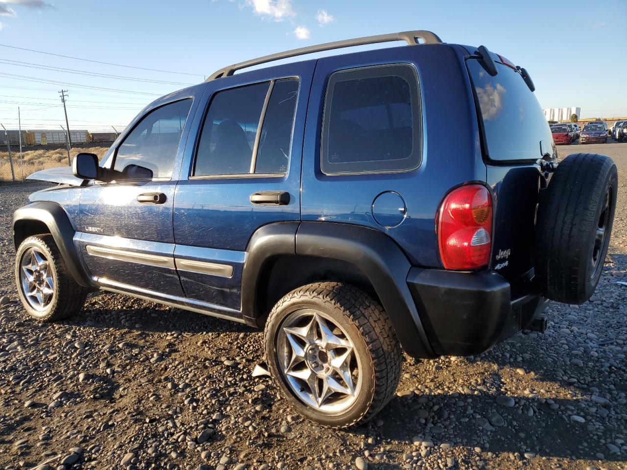 2004 Jeep Liberty Sport blue null gas 1J4GL48K14W186941 photo #3