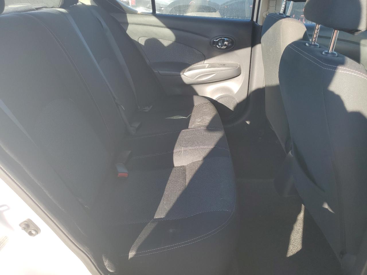 2016 Nissan Versa S VIN: 3N1CN7AP4GL881434 Lot: 86489305
