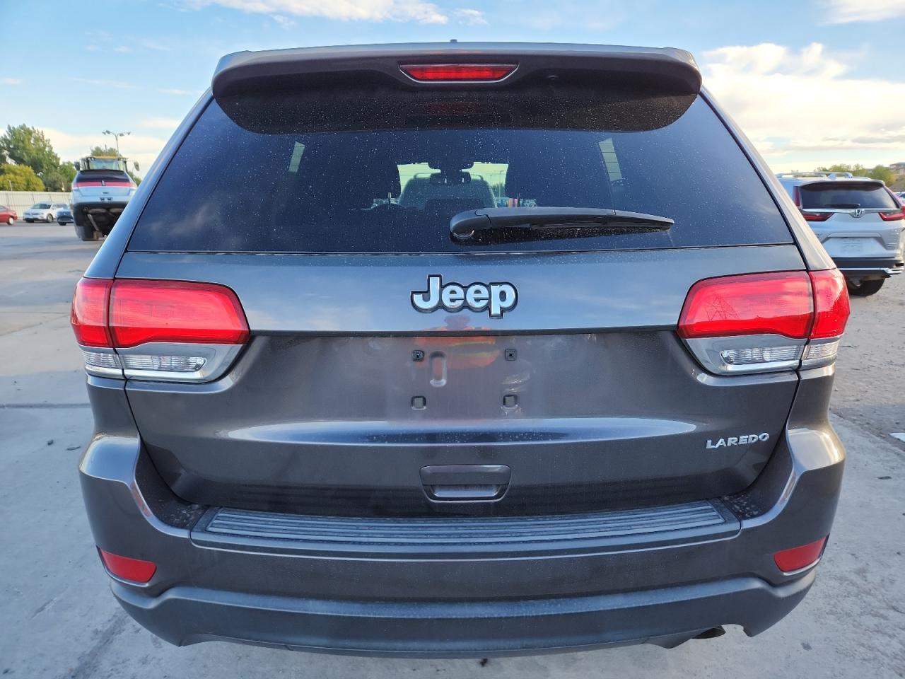 2015 Jeep Grand Cherokee Laredo VIN: 1C4RJEAG7FC957133 Lot: 84700005