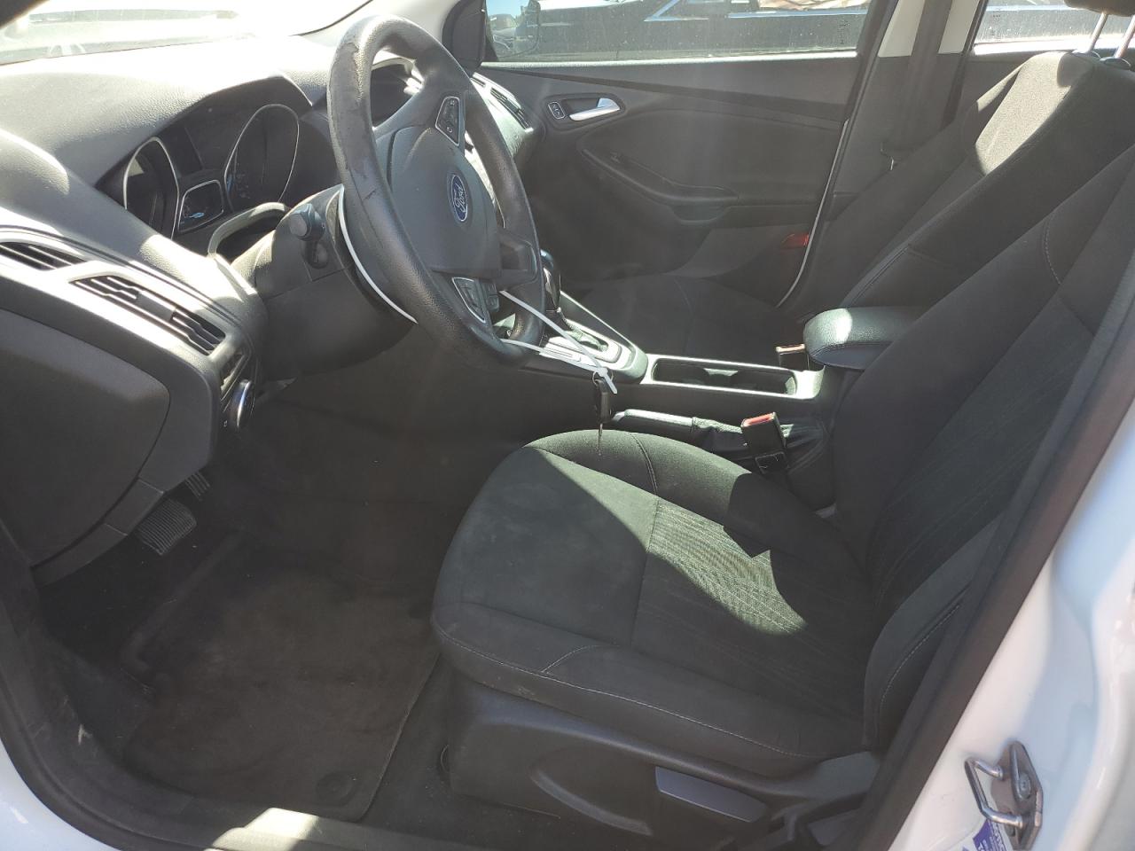 2016 Ford Focus Se VIN: 1FADP3F27GL262085 Lot: 82606945