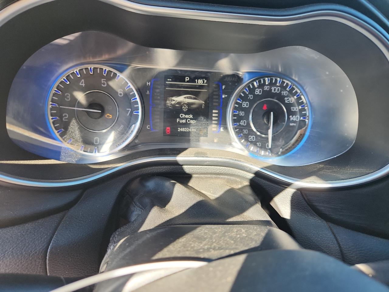 2015 Chrysler 200 Limited VIN: 1C3CCCAB1FN695210 Lot: 87488555