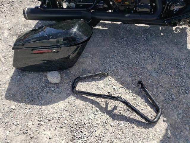 2025 HARLEY-DAVIDSON FLHX   