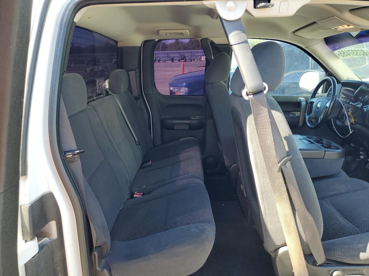 2008 Chevrolet Silverado C1500 VIN: 2GCEC19C581237714 Lot: 82337455