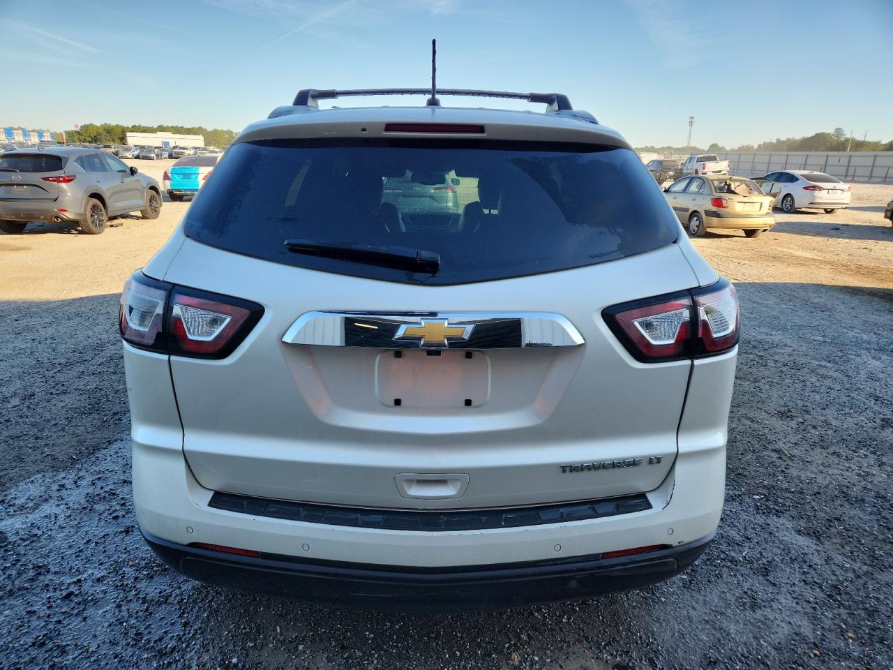 2013 Chevrolet Traverse Lt VIN: 1GNKRJKD1DJ100734 Lot: 89690715