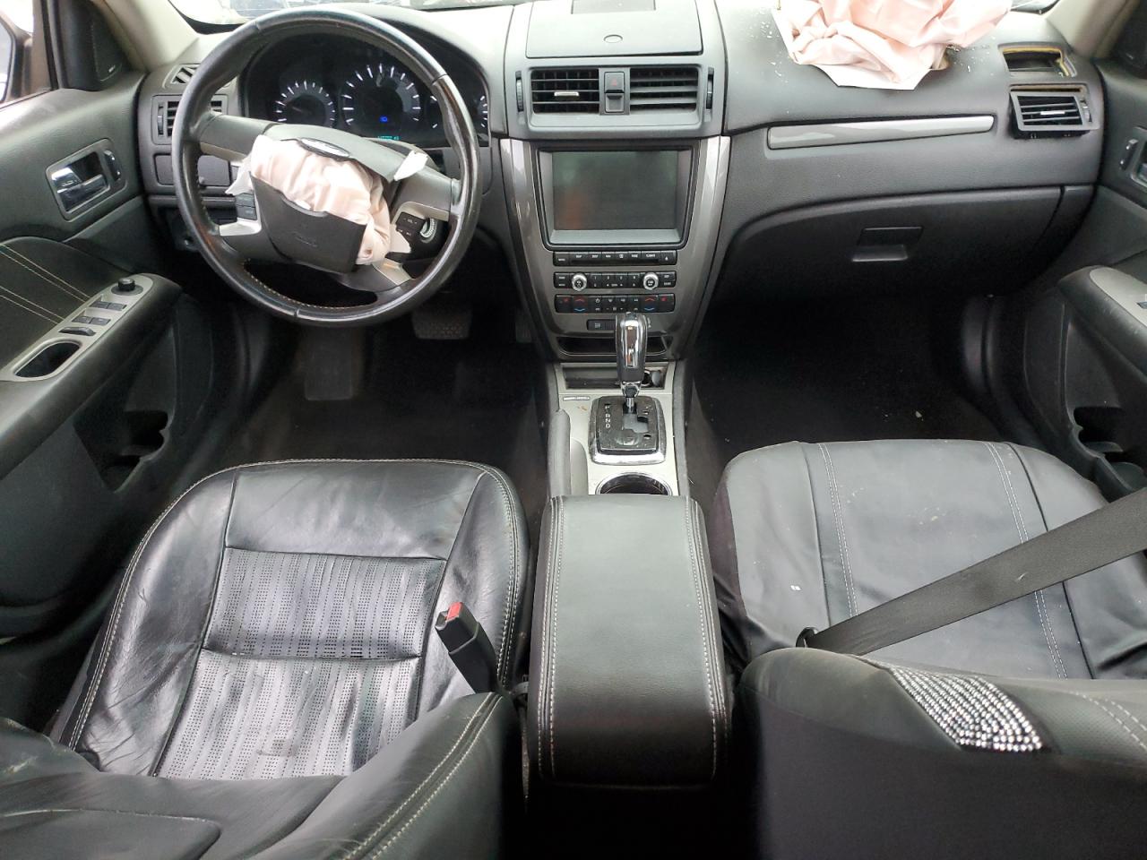 2011 Ford Fusion Sport VIN: 3FAHP0DC8BR340184 Lot: 82498665