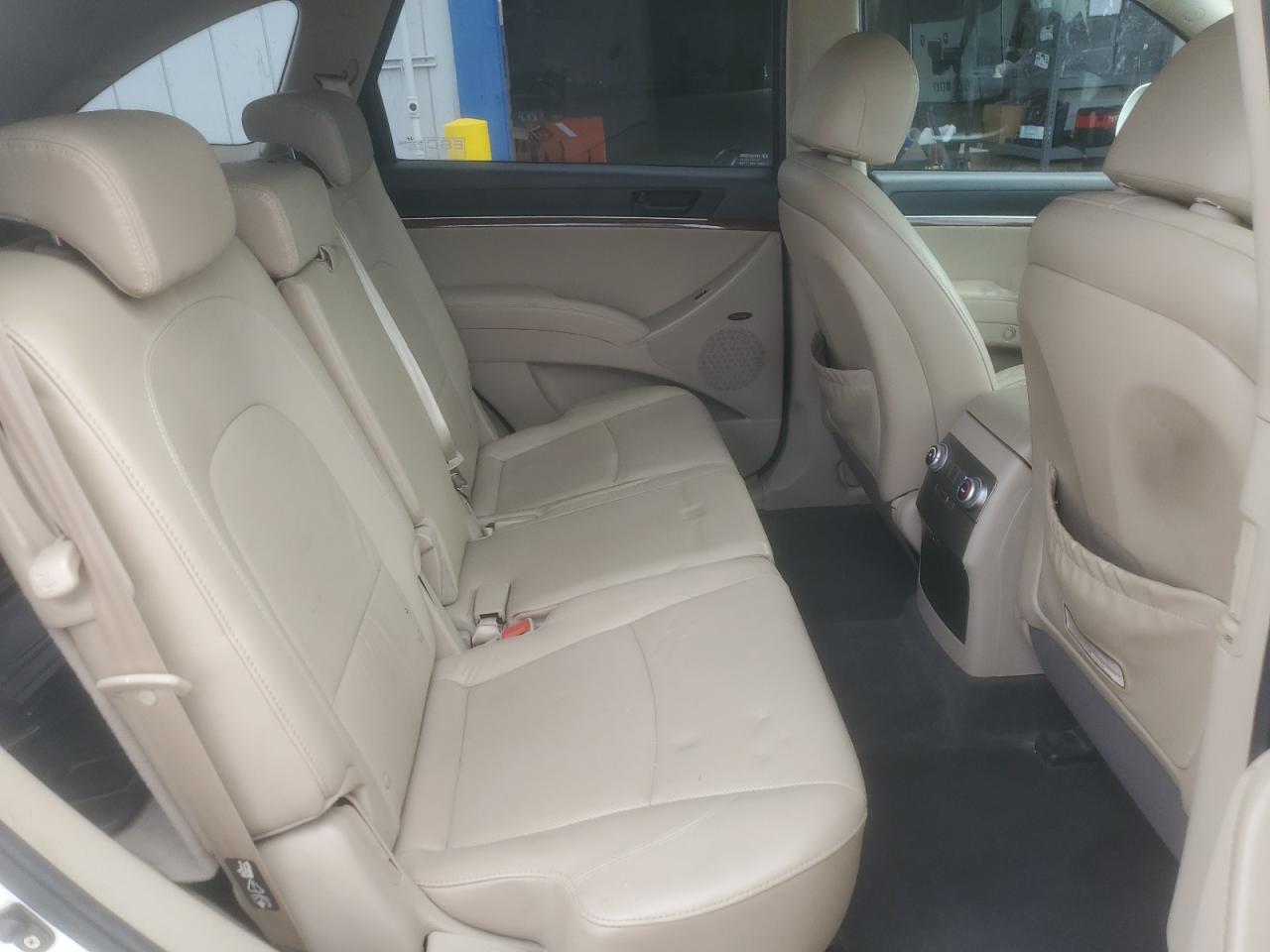 2010 Hyundai Veracruz Gls VIN: KM8NU4CC0AU106204 Lot: 82484525