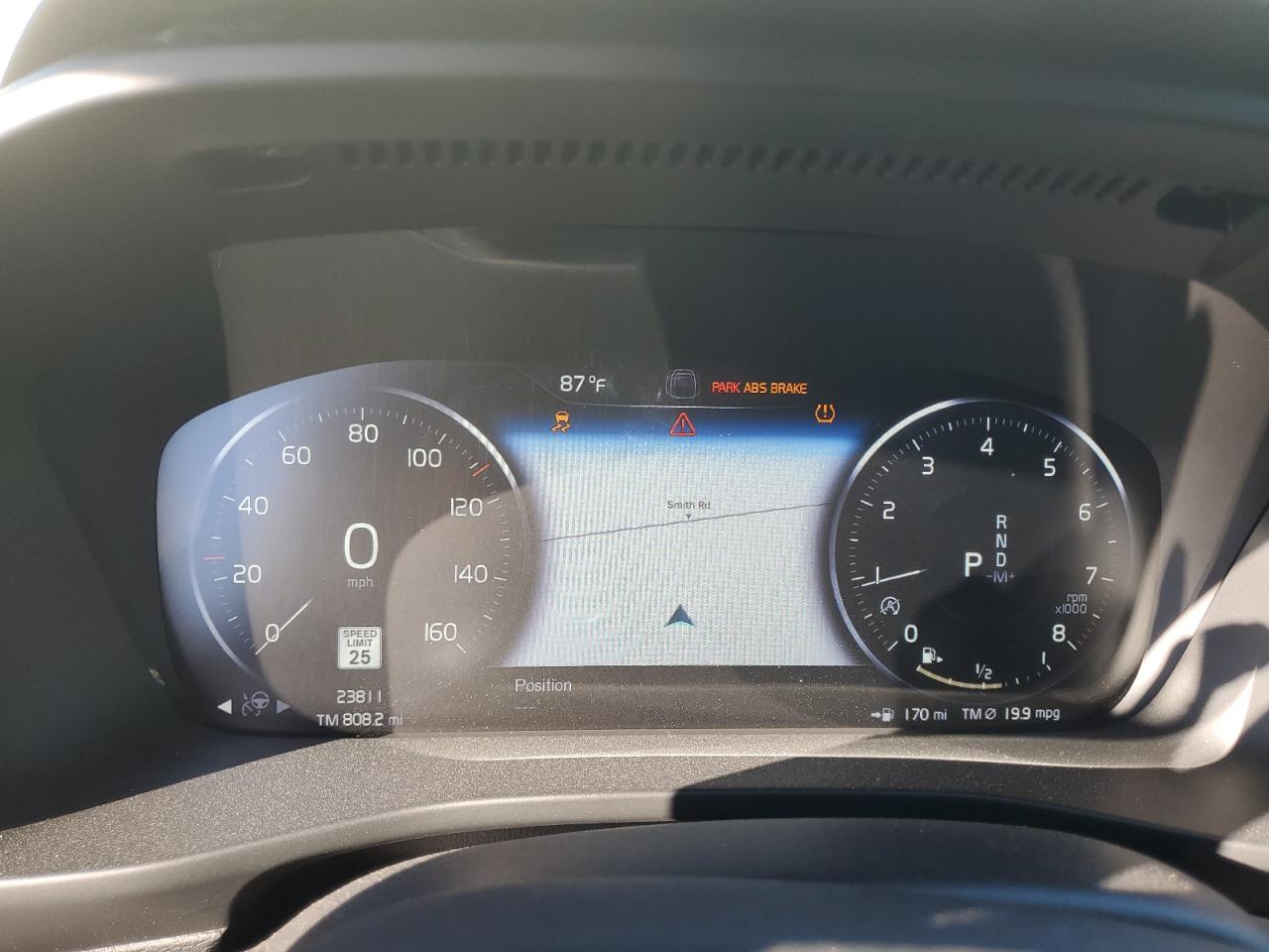 2021 Volvo Xc40 T5 R-Design VIN: YV4162UM4M2438054 Lot: 85552085