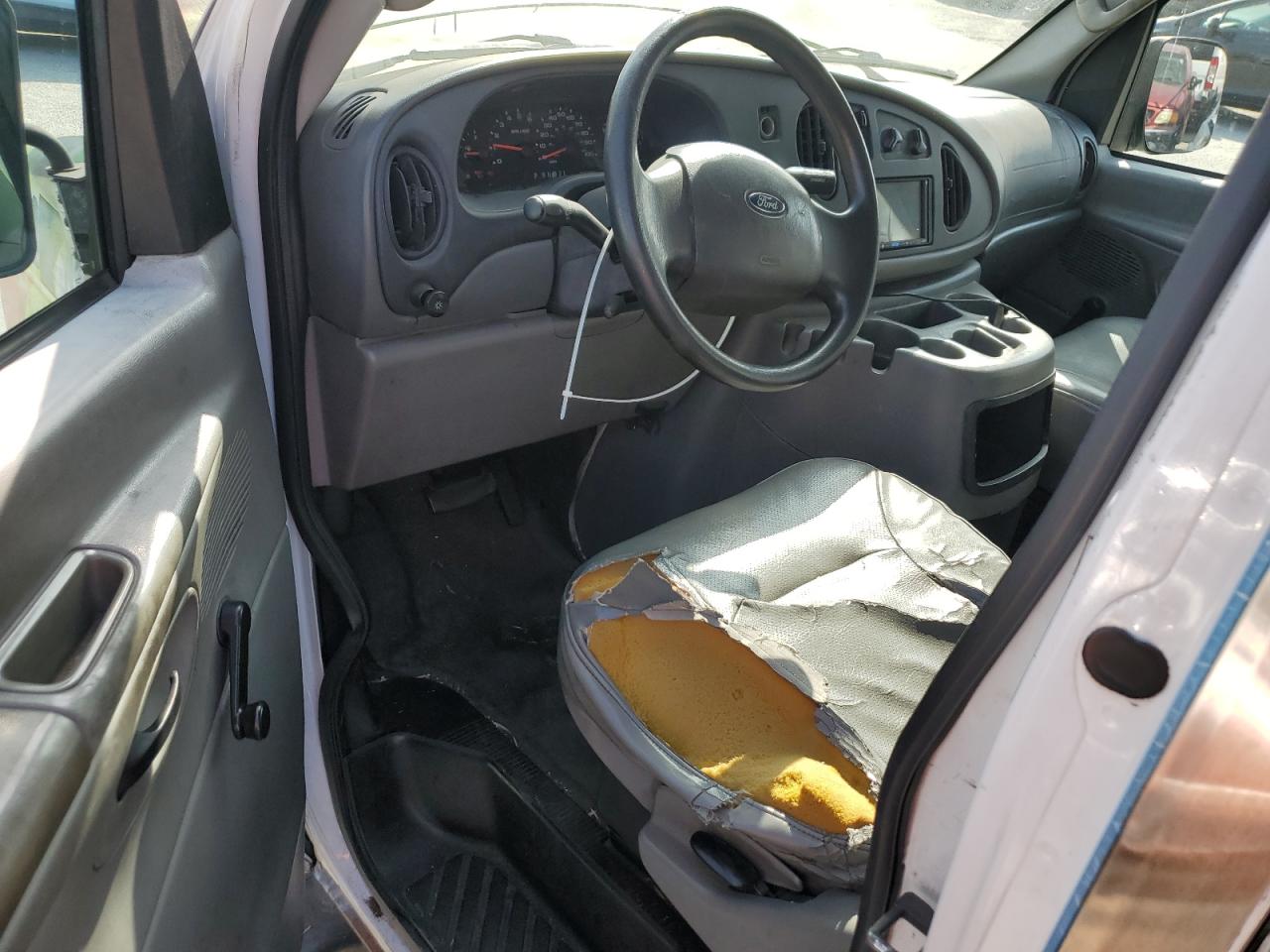 2004 Ford Econoline E250 Van VIN: 1FTNS24L94HA29228 Lot: 89930385