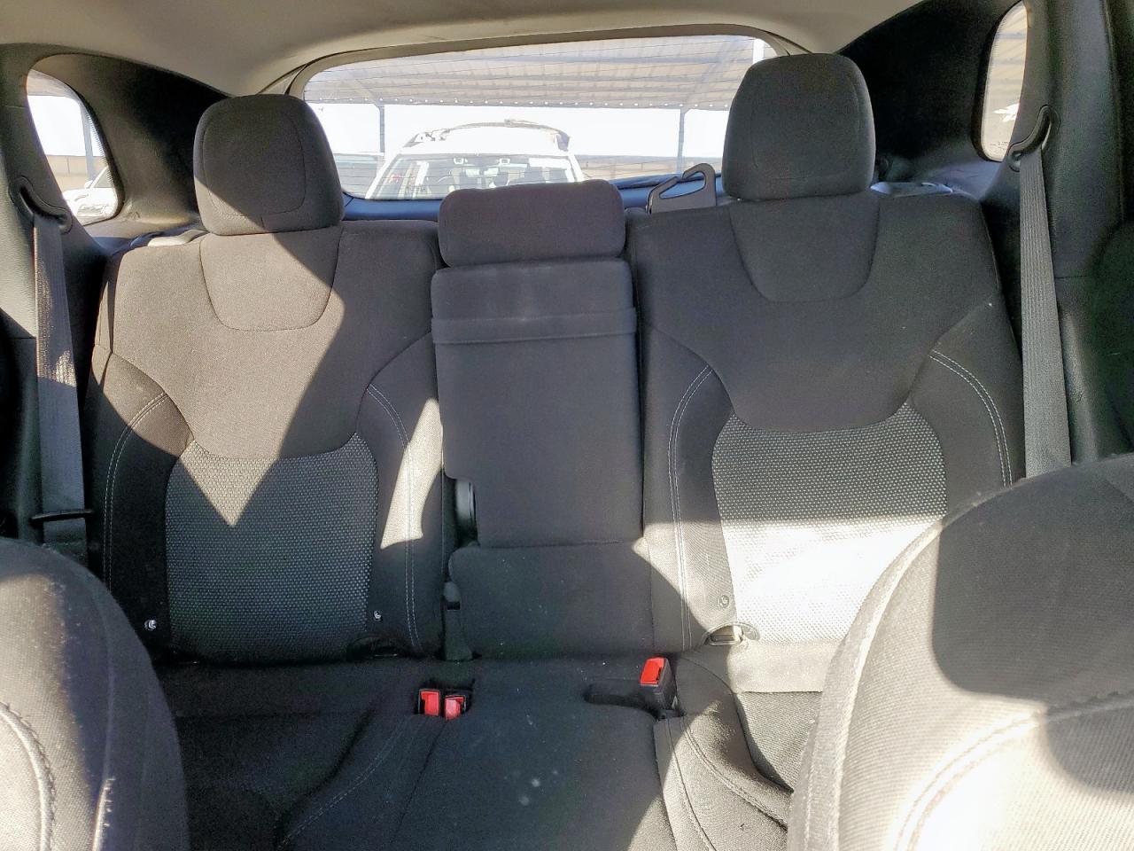 2019 Jeep Cherokee Latitude VIN: 1C4PJMCB9KD167324 Lot: 90811115