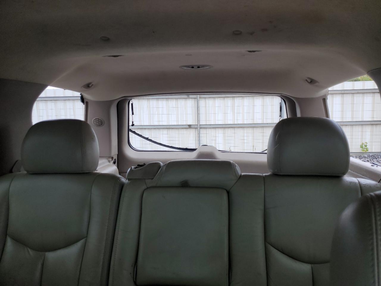 2003 Chevrolet Tahoe C1500 VIN: 1GNEC13Z63R148013 Lot: 82631355