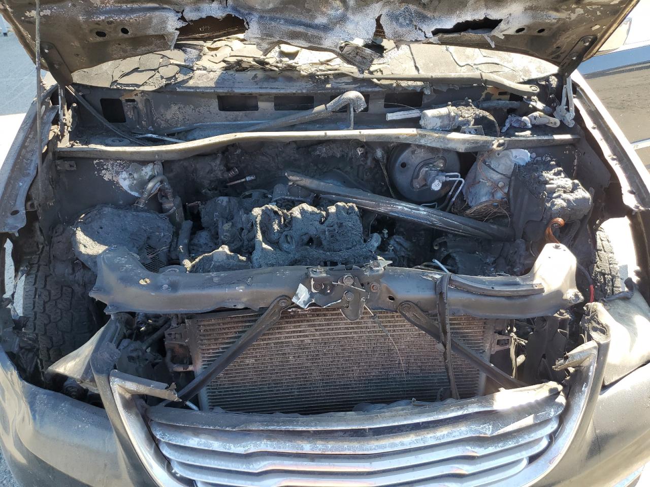 2014 Chrysler Town & Country Touring VIN: 2C4RC1BG2ER446940 Lot: 89815825