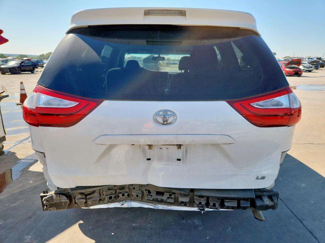 2017 Toyota Sienna Le VIN: 5TDKZ3DC7HS842234 Lot: 82198575