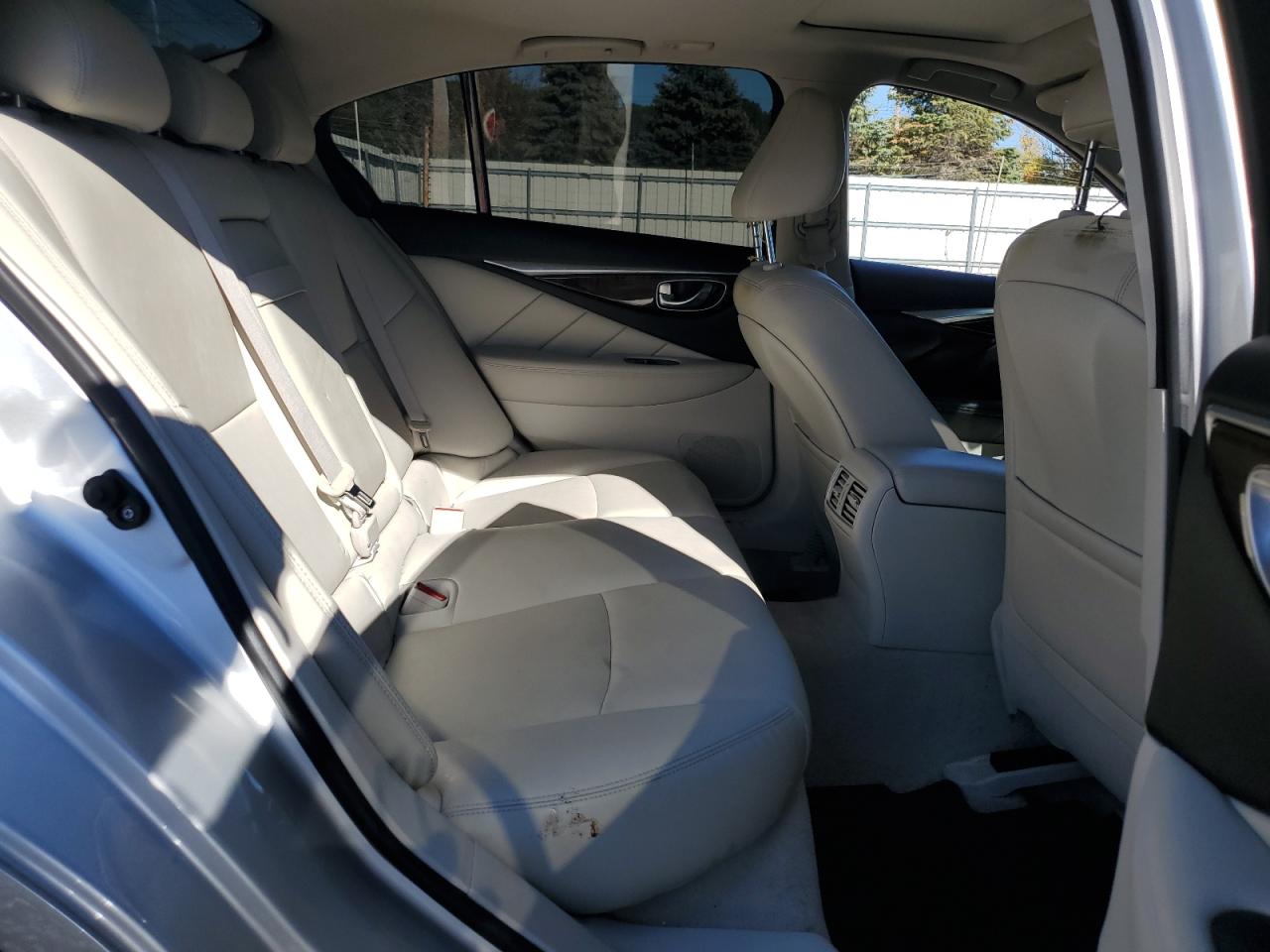 2019 Infiniti Q50 Luxe VIN: JN1EV7AR2KM556256 Lot: 82312105