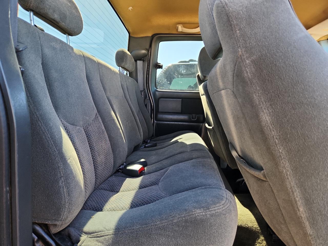 2003 Chevrolet Silverado C1500 VIN: 2GCEC19V731396406 Lot: 84659565