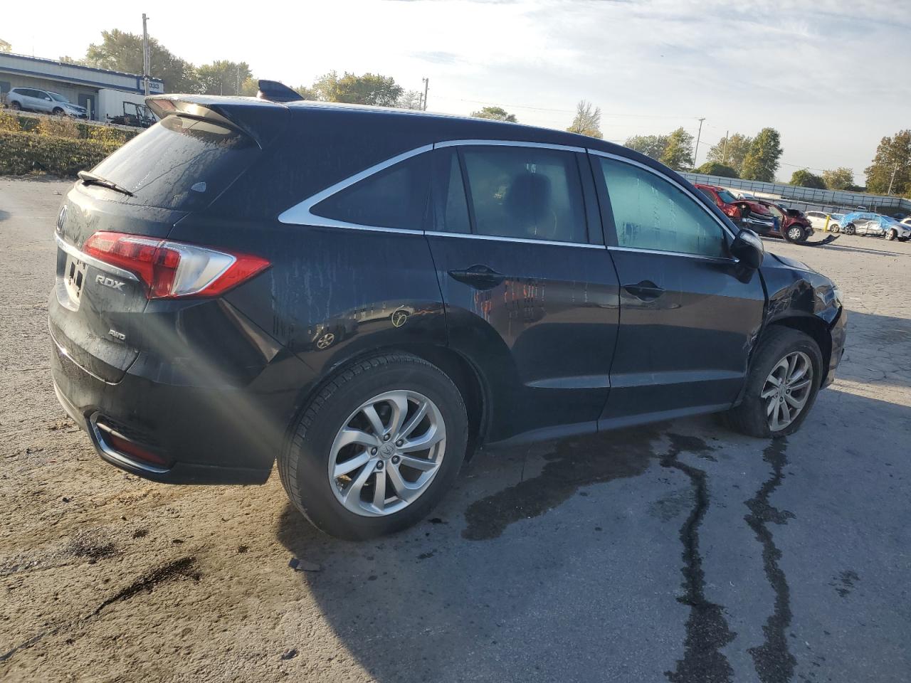 Фото: 5J8TB4H34GL027662