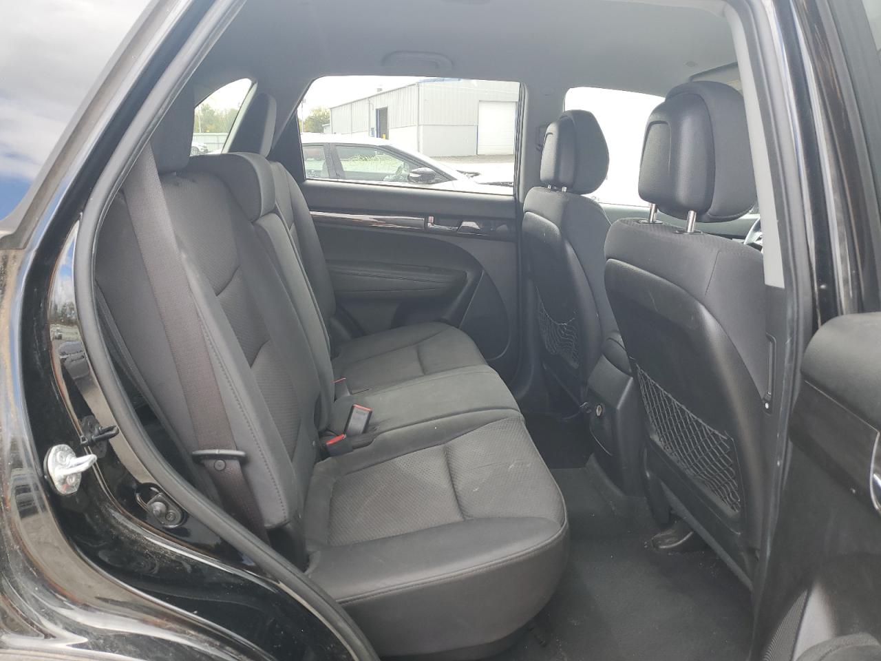 2011 Kia Sorento Base VIN: 5XYKT4A19BG118186 Lot: 86060565