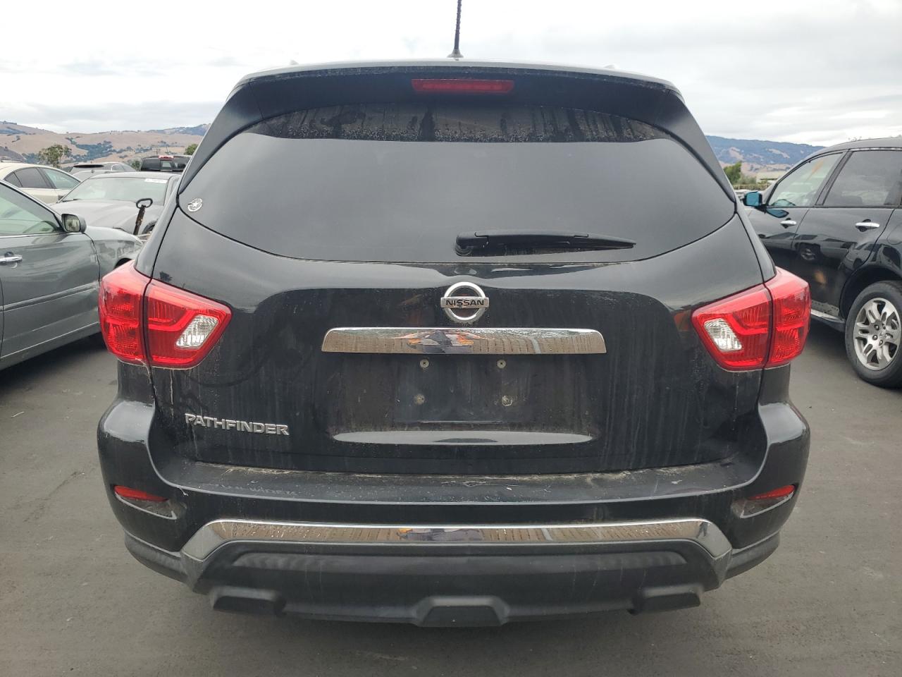 2018 Nissan Pathfinder S VIN: 5N1DR2MN9JC662051 Lot: 81949135