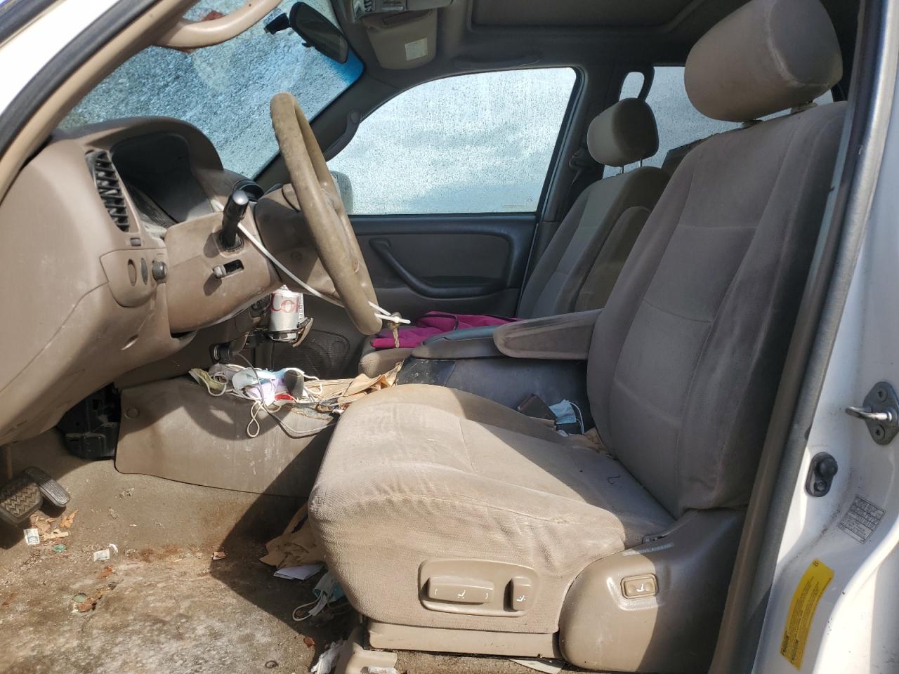 2002 Toyota Sequoia Sr5 VIN: 5TDBT44A92S096317 Lot: 87093565