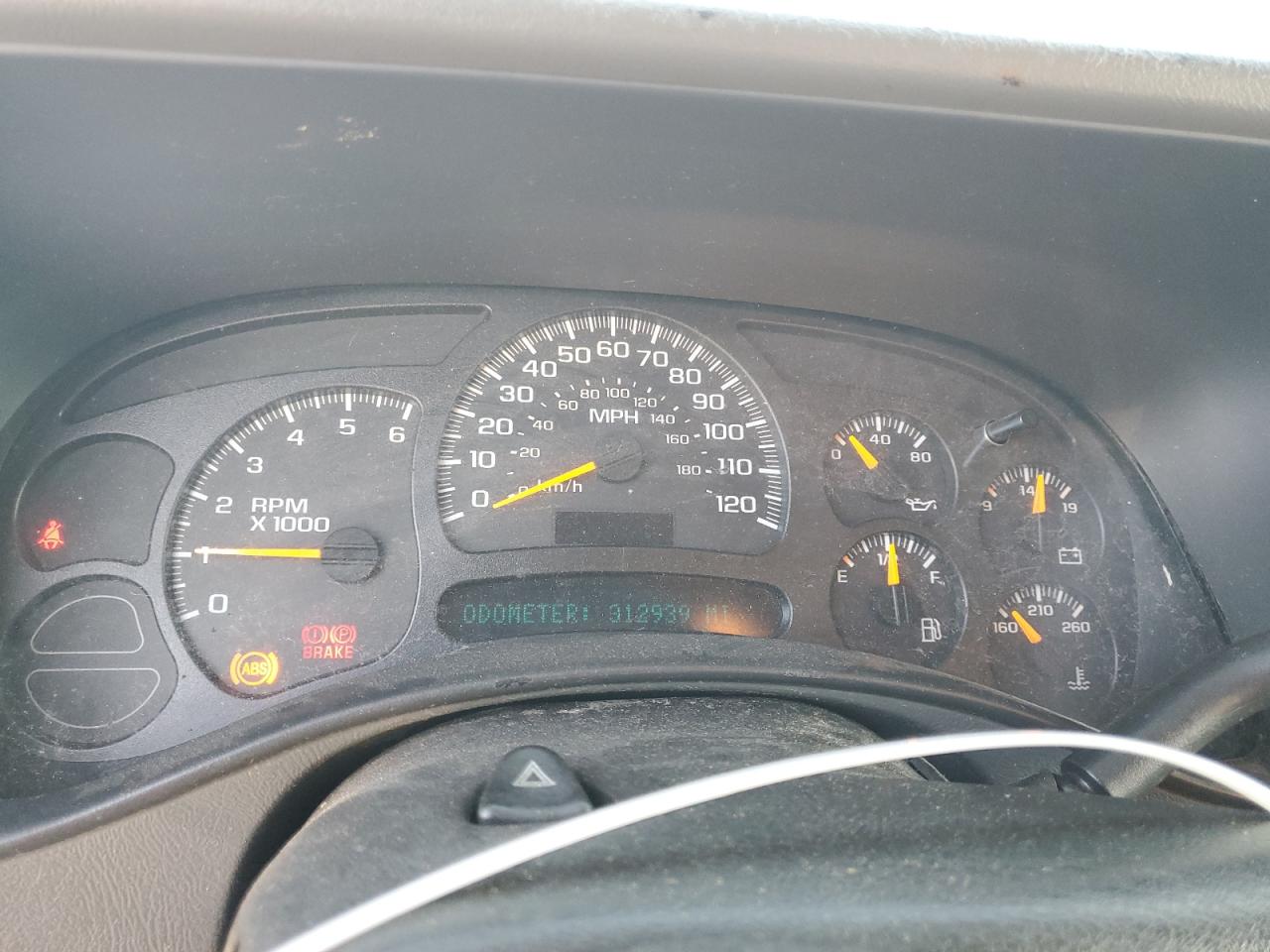 2005 Chevrolet Silverado C1500 VIN: 2GCEC19VX51302022 Lot: 86768015